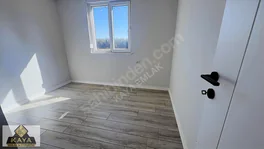 Katta tek lüks site ve caddeye yakın geniş 3+1 — fotoğraf 11