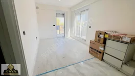 Caddeye Yakın Lüks Site Yani Bahçe Kıllanımlı 1+1 — fotoğraf 11