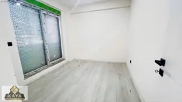 Caddeye Yakın Lüks Site Yani Bahçe Kıllanımlı 1+1 — fotoğraf 13