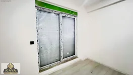 Caddeye Yakın Lüks Site Yani Bahçe Kıllanımlı 1+1 — fotoğraf 14