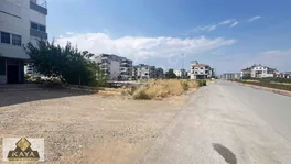 Cadde Üstü Kiralık İşyeri — fotoğraf 2