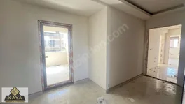 Site kalitesinde giyinme odalı ebeveyn banyolu geniş 2+1 — fotoğraf 2