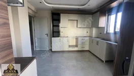 Site kalitesinde giyinme odalı ebeveyn banyolu geniş 2+1 — fotoğraf 10
