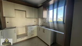 Site kalitesinde giyinme odalı ebeveyn banyolu geniş 2+1 — fotoğraf 12
