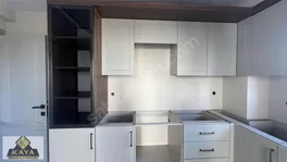 Site kalitesinde giyinme odalı ebeveyn banyolu geniş 2+1 — fotoğraf 13