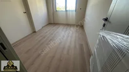 Site kalitesinde giyinme odalı ebeveyn banyolu geniş 2+1 — fotoğraf 22