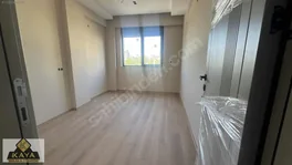 Site kalitesinde giyinme odalı ebeveyn banyolu geniş 2+1 — fotoğraf 23