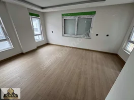 Caddeye Yakın Katta 1. Sınıf İşçilik 2+1 — fotoğraf 4